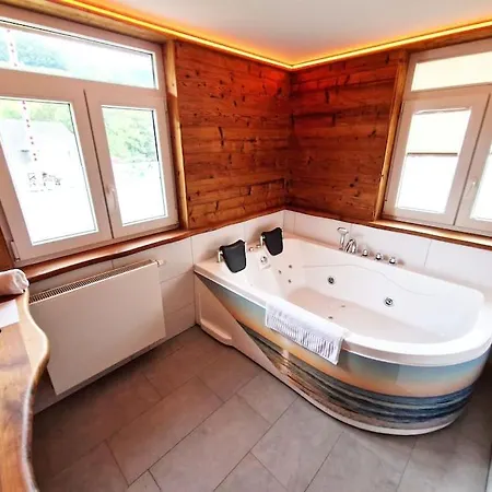 Luxus Romantik Mit Whirlpool Und Sauna Ottenhofen im Schwarzwald