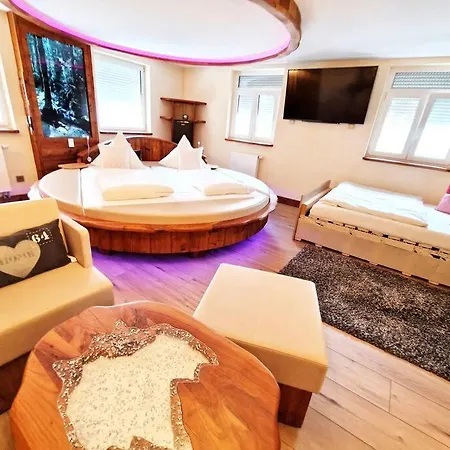 Luxus Romantik Mit Whirlpool Und Sauna